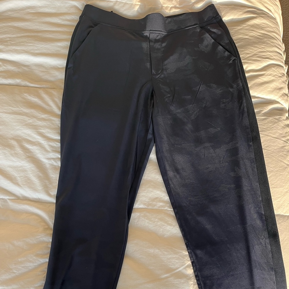 NEVER WORN Theory Casual Suit in Precision Ponte